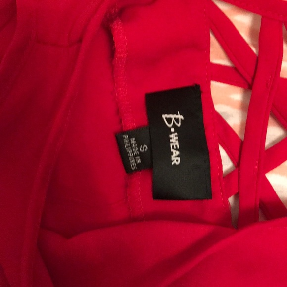 Dress shirts 2 M 1 S that fits like M - Picture 4 of 8